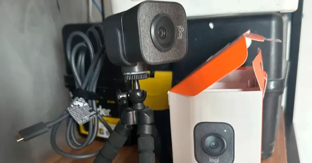 Logitech StreamCam Plus vale a pena? Análise completa para criadores de conteúdo